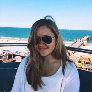 Meet your Posher, Lexie